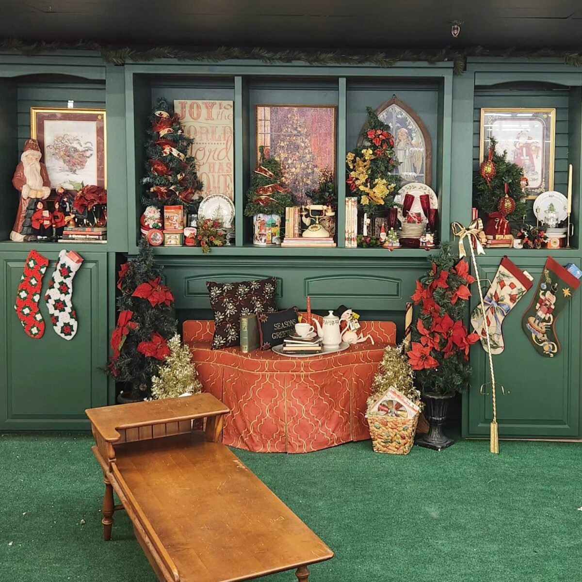 KARM Stores Christmas Knox Area Rescue Ministries